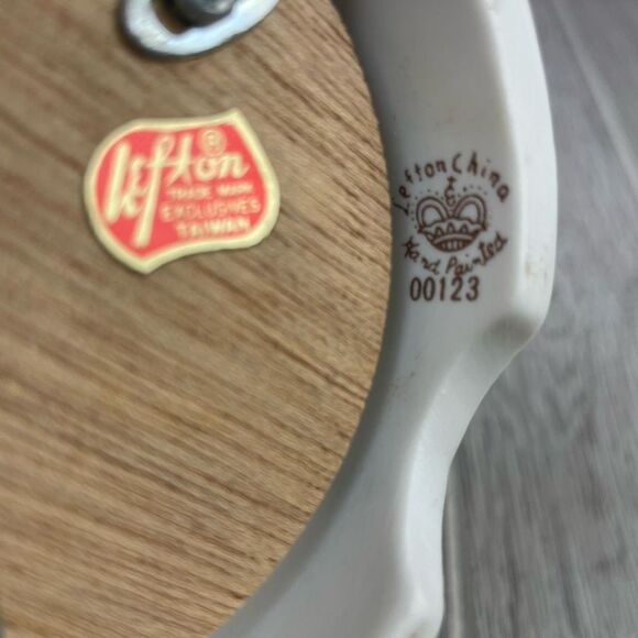 Lund’s Lites Music Box. Lefton China. Hand Painted  #00123. Boy, Girl Picnic - Picture 6 of 11